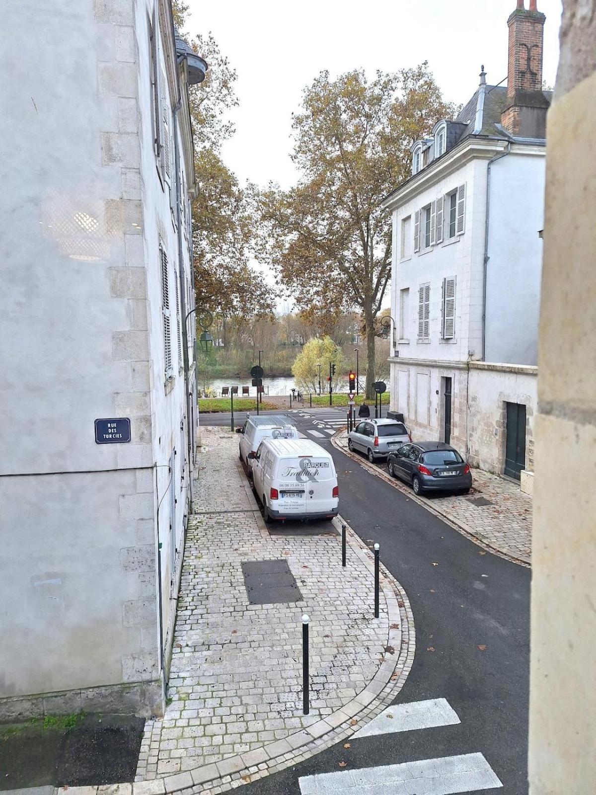 Appartement Notre Dame 3 - Tres Belle Vue Sur La Loire - Lumineux - Hypercentre Orléans